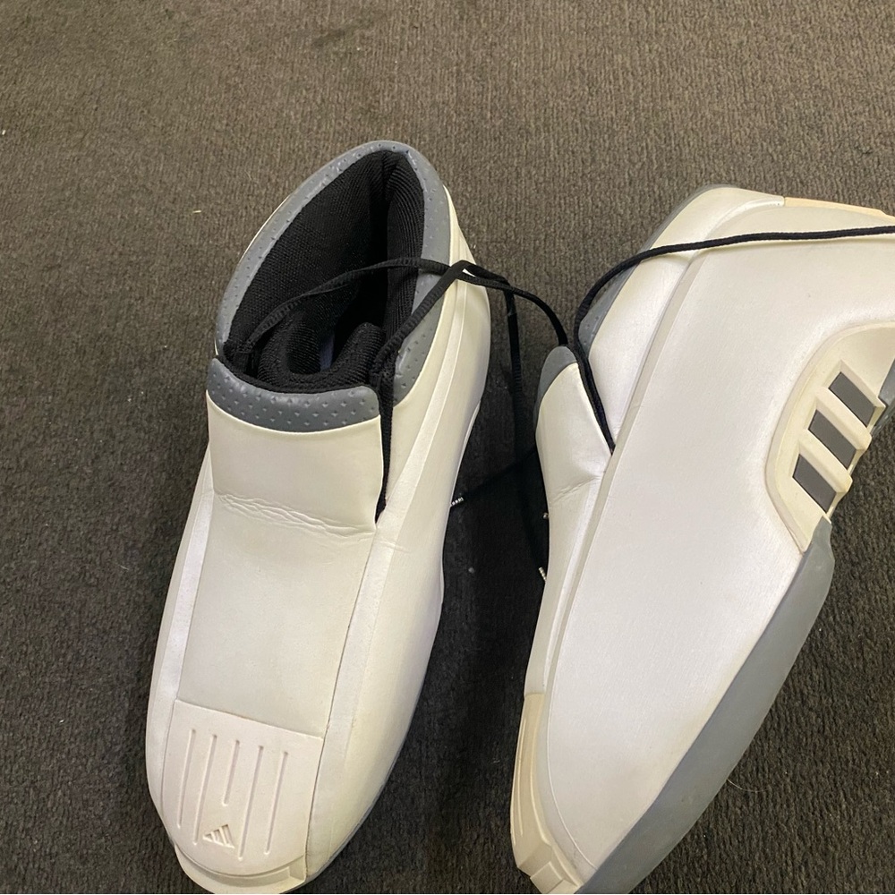 Adidas Kobe Bryant 2 Low Sneakers